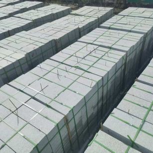 朝阳 芝麻白1.8公分火烧300*600地铺，清仓大甩卖