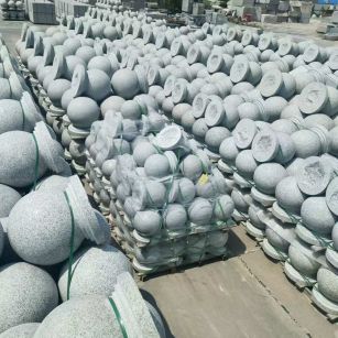 朝阳 花岗岩实心圆球，石球，挡车球，挡车石，车止石，路障石。