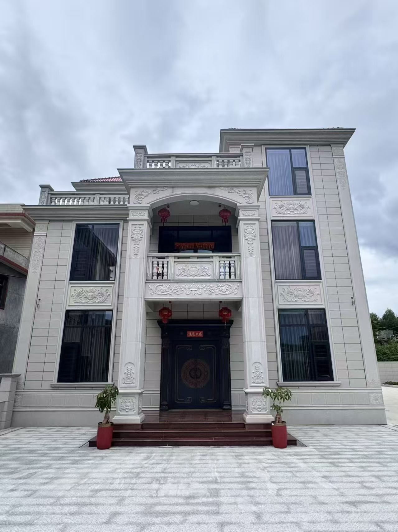 朝阳 芝麻白石材别墅干挂案例展示