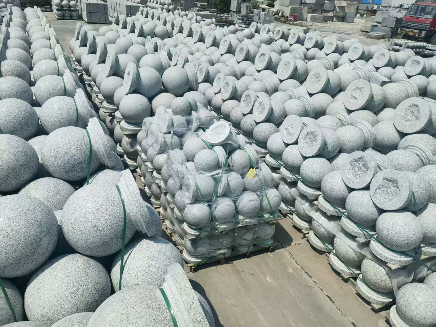 朝阳 花岗岩实心圆球，石球，挡车球，挡车石，车止石，路障石。