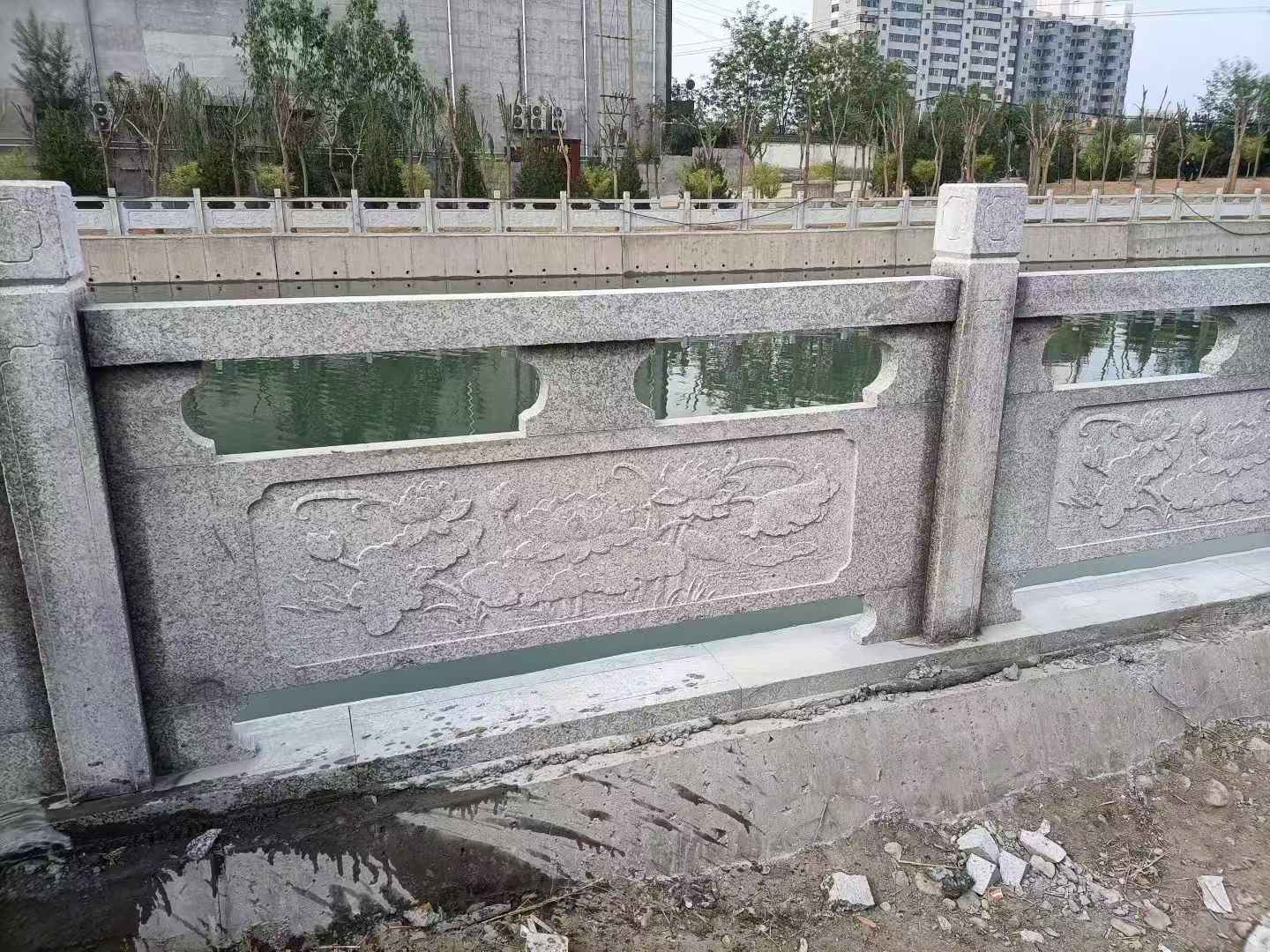 朝阳 芙蓉白大花桥梁、河道，石材栏杆、围栏、护栏